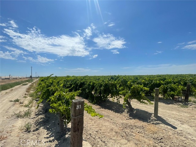 Details for 1 Plumas Avenue, Kerman, CA 93630