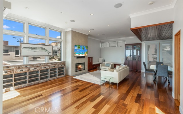 1211 Bayview Drive, Manhattan Beach, California 90266, 4 Bedrooms Bedrooms, ,4 BathroomsBathrooms,Residential,Sold,Bayview,SB21169008