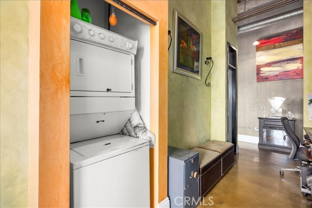 315 E 8th #1203 Street, Los Angeles CA: https://media.crmls.org/medias/6aed8f51-f19b-4b5f-84e8-995558df572f.jpg