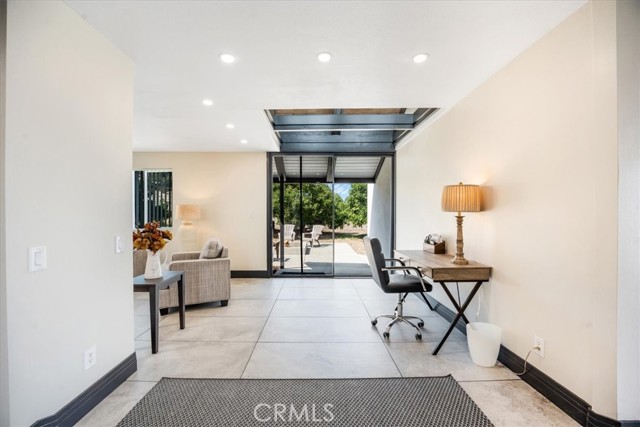 Detail Gallery Image 20 of 39 For 10220 Balmoral Ct, Riverside,  CA 92503 - 3 Beds | 2 Baths