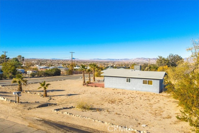 Detail Gallery Image 34 of 41 For 7227 Sherman Hoyt Ave, Twentynine Palms,  CA 92277 - 3 Beds | 1 Baths