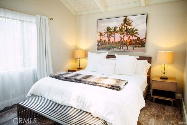 Detail Gallery Image 11 of 21 For 707 1/2 Heliotrope Ave, Corona Del Mar,  CA 92625 - 1 Beds | 1 Baths