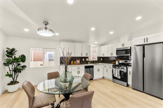 Detail Gallery Image 6 of 32 For 9080 Bloomfield Ave #135,  Cypress,  CA 90630 - 3 Beds | 2 Baths