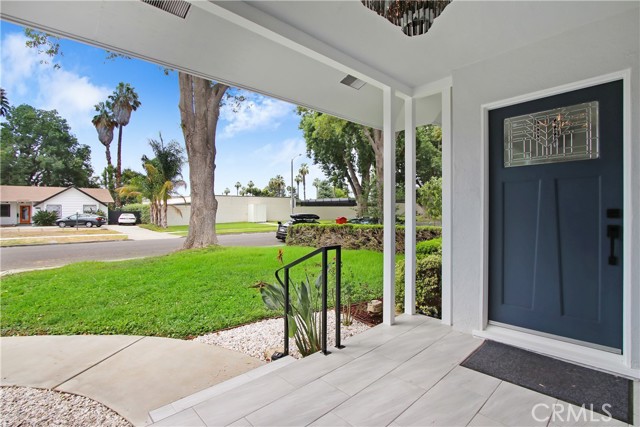 Detail Gallery Image 5 of 29 For 4061 Maplewood Pl, Riverside,  CA 92506 - 3 Beds | 2 Baths