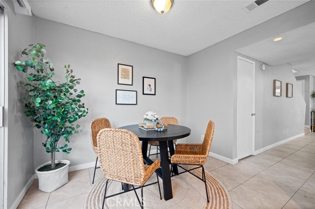 Detail Gallery Image 6 of 33 For 9100 Acacia Ave #24,  Fontana,  CA 92335 - 2 Beds | 1/1 Baths