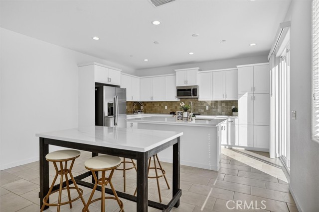 Detail Gallery Image 13 of 32 For 824 Katelyn Ave, Madera,  CA 93636 - 3 Beds | 2/1 Baths