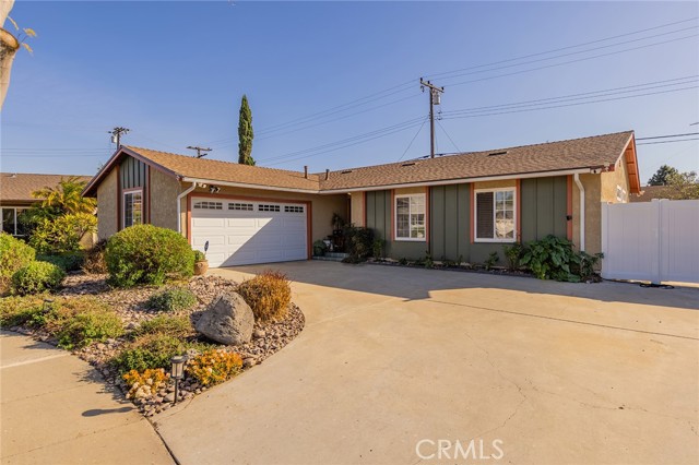 Detail Gallery Image 2 of 36 For 1682 Darnell Ct, Camarillo,  CA 93010 - 3 Beds | 2 Baths