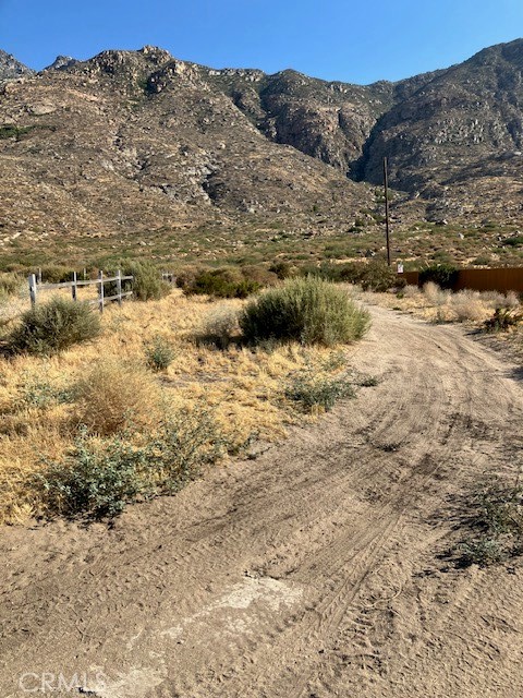 51967 Hattie Avenue, Cabazon CA: https://media.crmls.org/medias/6af55b1f-f3c0-42d6-9027-16a1cafb80f0.jpg