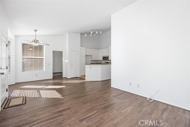 Detail Gallery Image 20 of 52 For 19431 14h Rue De Valore, Lake Forest,  CA 92610 - 2 Beds | 2 Baths