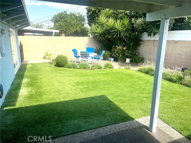 3050 Madison Avenue, Costa Mesa CA: https://media.crmls.org/medias/6af5cba3-0061-489e-9807-490cff54f1b2.jpg