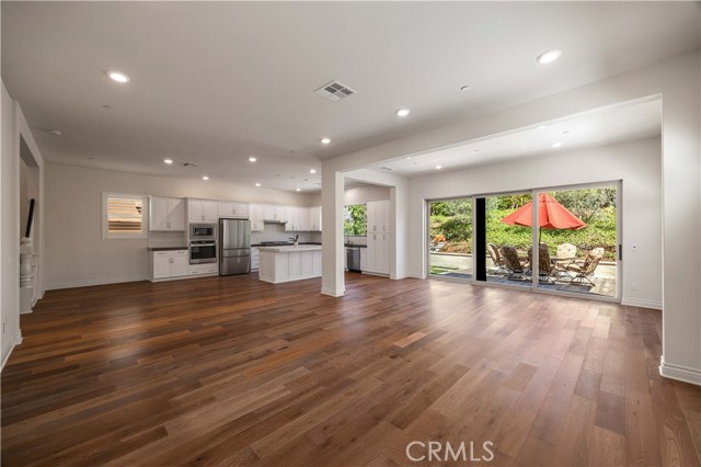 Detail Gallery Image 11 of 52 For 1999 Aliso Peak, Lake Forest,  CA 92610 - 5 Beds | 4/1 Baths