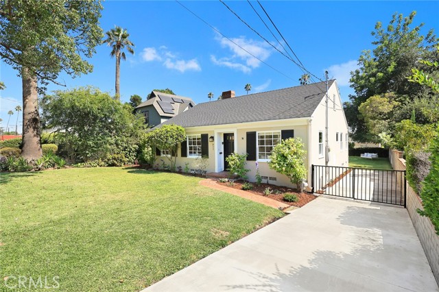 852 E Howard Street, Pasadena CA: https://media.crmls.org/medias/6af648cf-8d9f-48d7-afe5-1db3b6aeba06.jpg