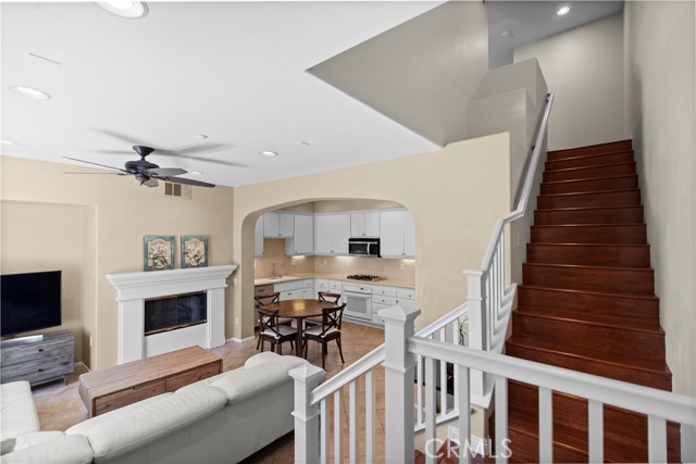 Detail Gallery Image 15 of 48 For 18 Moonstone, Irvine,  CA 92602 - 3 Beds | 2/1 Baths