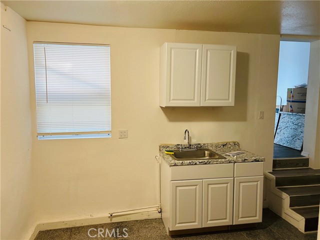 Detail Gallery Image 15 of 32 For 996 N Arrowhead Ave, San Bernardino,  CA 92410 - 2 Beds | 1 Baths