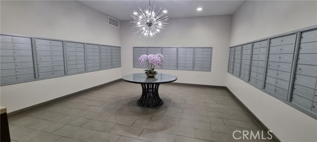 Detail Gallery Image 12 of 14 For 10501 Wilshire Bld #903,  Los Angeles,  CA 90024 - 1 Beds | 1 Baths