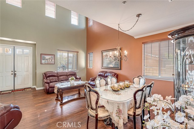 Detail Gallery Image 8 of 45 For 15356 Thistle St, Fontana,  CA 92336 - 5 Beds | 3 Baths