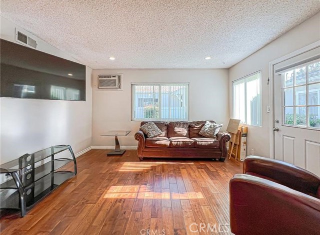 Detail Gallery Image 41 of 47 For 4813 Topanga Canyon, Woodland Hills,  CA 91364 - – Beds | – Baths