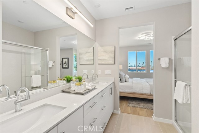 Detail Gallery Image 21 of 31 For 109 S Laxore St #303,  Anaheim,  CA 92804 - 4 Beds | 3/1 Baths