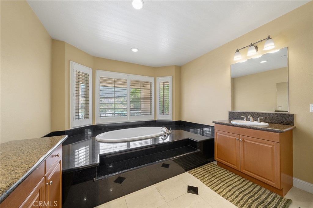 MLS #WS26176825 image #45