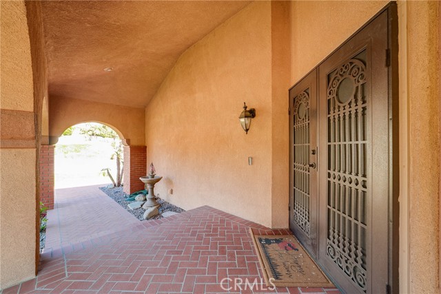 6290 Morning Place, Rancho Cucamonga CA: https://media.crmls.org/medias/6afb5812-d571-479a-8dd8-642dffe2877a.jpg
