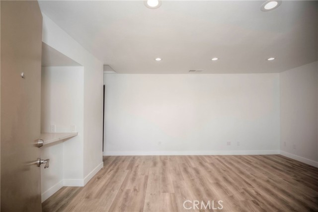 Spacious living room