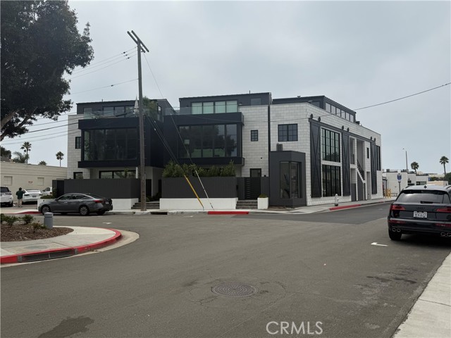 412 29th Street, Newport Beach CA: https://media.crmls.org/medias/6afc0822-d91c-4f70-8dce-980e497b5917.jpg