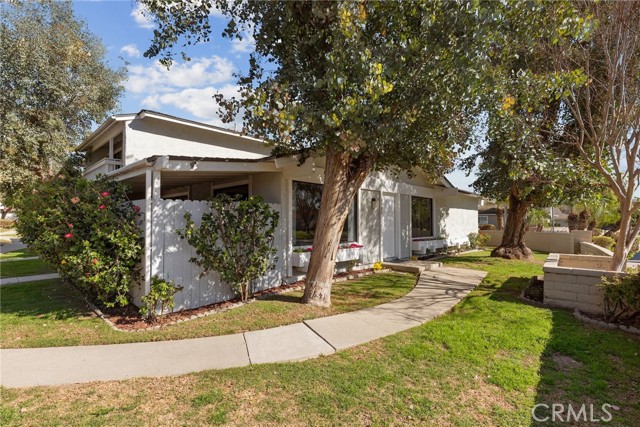 Detail Gallery Image 4 of 31 For 3403 Highwood Ct, Simi Valley,  CA 93063 - 3 Beds | 2 Baths