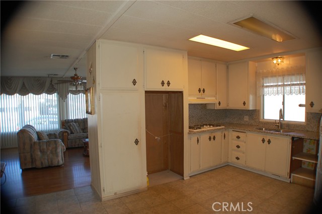 Detail Gallery Image 12 of 12 For 1631 Bella Vista, Hemet,  CA 92543 - 2 Beds | 2 Baths