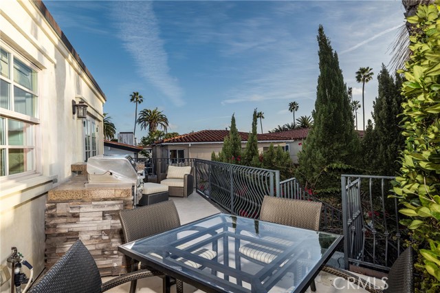 111 Via Lido Nord, Newport Beach CA: https://media.crmls.org/medias/6afee980-0b41-42e1-9522-47018d5eb4bc.jpg