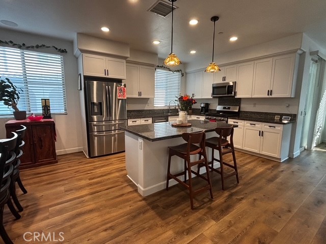 Detail Gallery Image 6 of 21 For 8432 Spirit, Chino,  CA 91708 - 3 Beds | 2/1 Baths