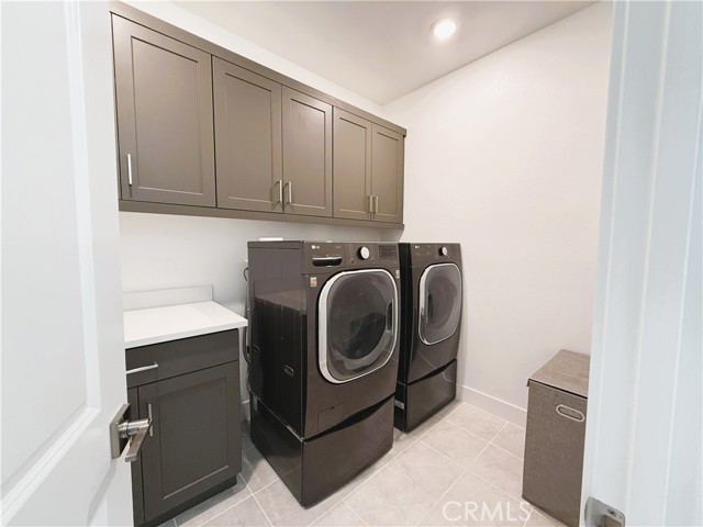 Detail Gallery Image 40 of 48 For 27508 Golden Currant Pl, Valencia,  CA 91381 - 5 Beds | 4/1 Baths