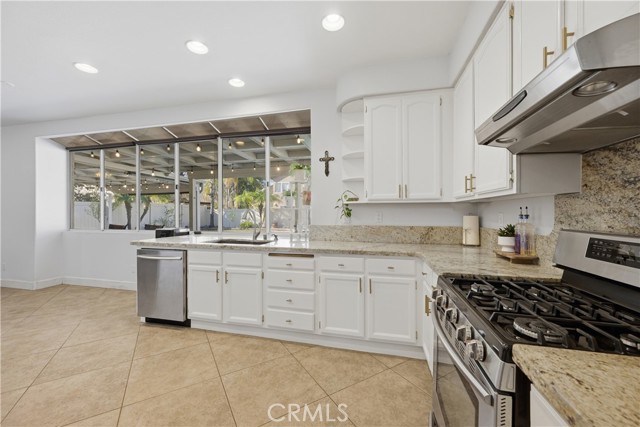 Detail Gallery Image 6 of 38 For 41685 Elk Run, Murrieta,  CA 92562 - 4 Beds | 2/1 Baths