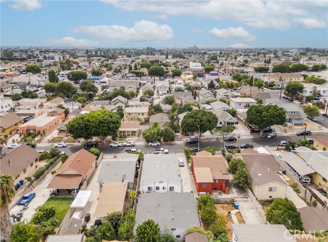 2719 Folsom Street, Los Angeles CA: https://media.crmls.org/medias/6b004b58-cd76-4b28-ba19-e4b8cd931f1b.jpg
