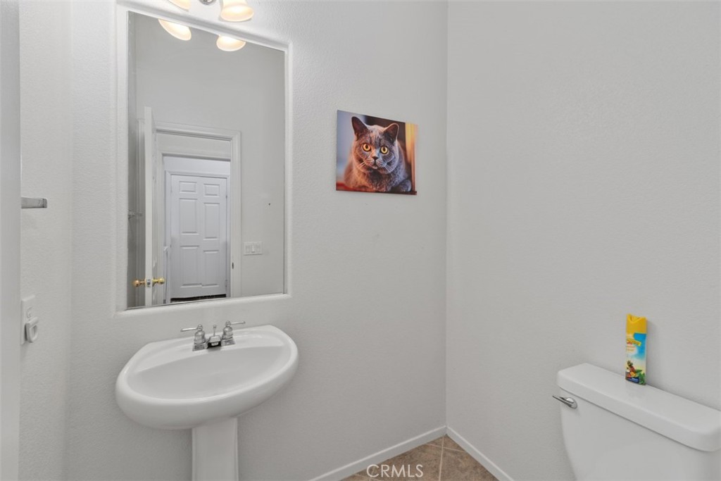 https://media.crmls.org/medias/6b005234-7f59-477d-b376-ad4775f6bea5.jpg?preset=X-Large