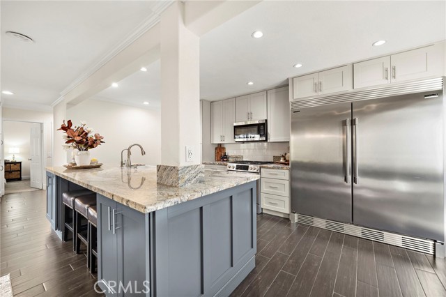 Detail Gallery Image 12 of 51 For 10763 El Centro Avenue, Fountain Valley,  CA 92708 - 5 Beds | 2/1 Baths