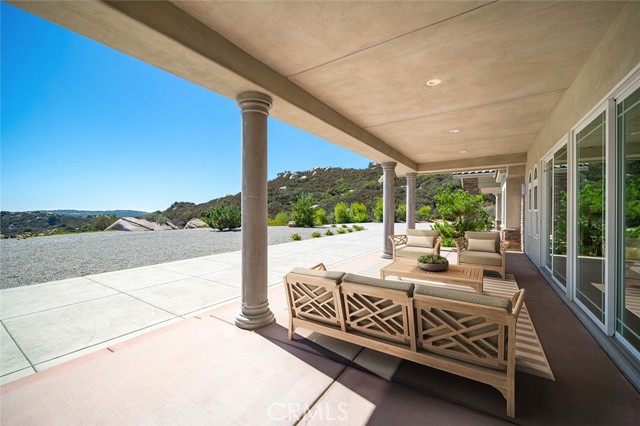 Detail Gallery Image 28 of 55 For 42225 Hacienda Dr, Murrieta,  CA 92562 - 4 Beds | 5/1 Baths