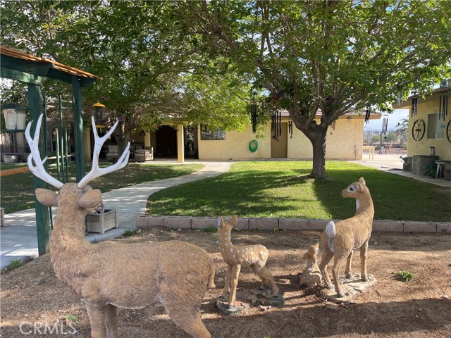Detail Gallery Image 49 of 56 For 18428 Siskiyou Rd, Apple Valley,  CA 92307 - 3 Beds | 2 Baths