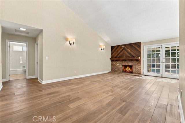 15444 Marilla Street photo 5