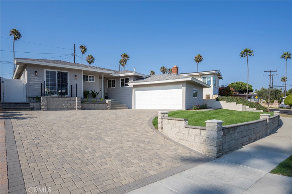 1718 W 27th