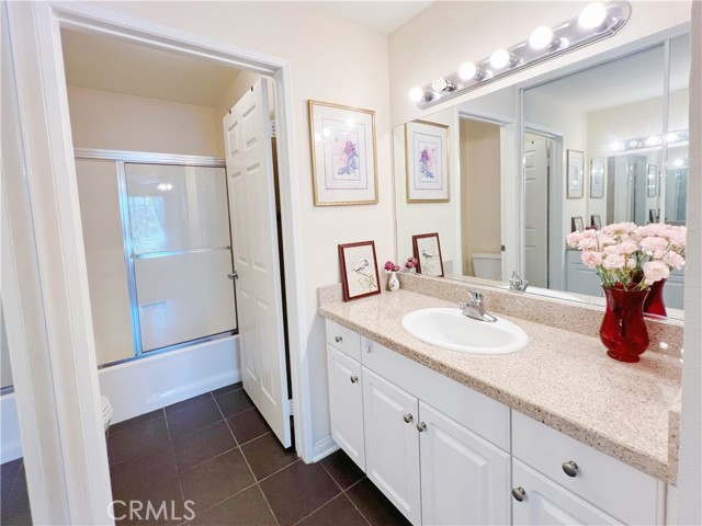 Detail Gallery Image 13 of 27 For 21520 Burbank Bld #210,  Woodland Hills,  CA 91367 - 1 Beds | 1 Baths