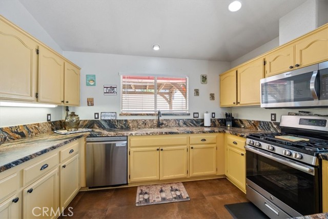 Detail Gallery Image 14 of 32 For 935 Running Stag Way, Paso Robles,  CA 93446 - 3 Beds | 2 Baths