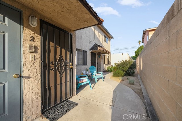 1070 Freeman Avenue, Long Beach CA: https://media.crmls.org/medias/6b034587-9333-44ae-82c8-e24237461872.jpg