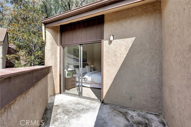 905 Powell Court, Costa Mesa CA: https://media.crmls.org/medias/6b041056-351a-4d7b-b481-36ee8a1356ec.jpg