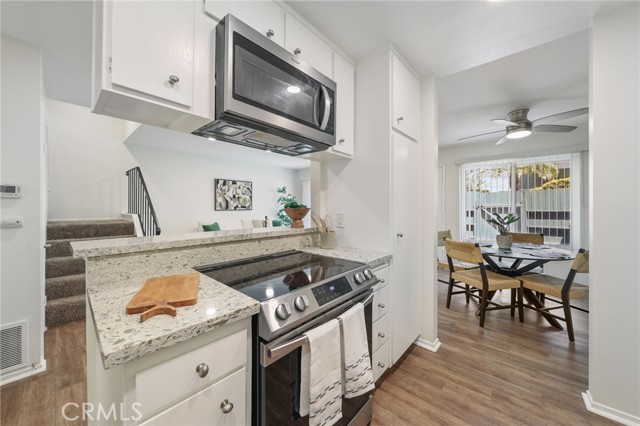 1634 Iowa Street, Costa Mesa CA: https://media.crmls.org/medias/6b0466c7-6f71-4438-afc6-08d93f456bde.jpg