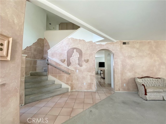 Detail Gallery Image 9 of 70 For 2164 Thyme Dr, Corona,  CA 92879 - 5 Beds | 2/1 Baths