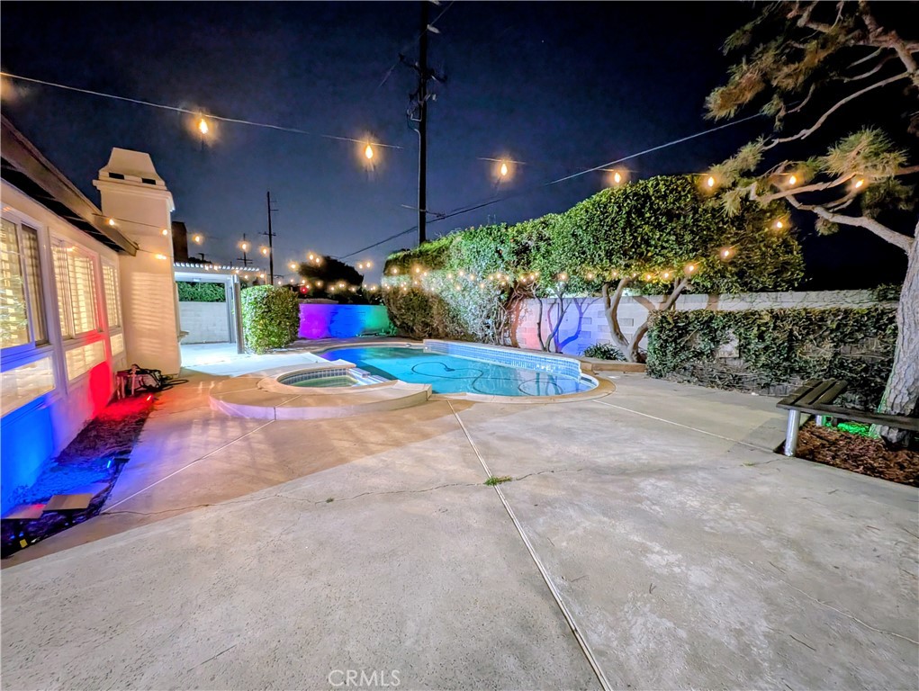 https://media.crmls.org/medias/6b05e73a-4b5b-44ed-ae00-450e23f8f3c9.jpg?preset=X-Large