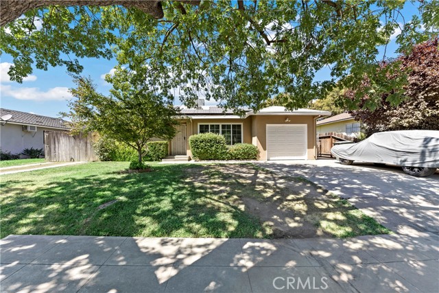 Detail Gallery Image 1 of 1 For 1036 W Dayton Ave, Fresno,  CA 93705 - 3 Beds | 2/1 Baths