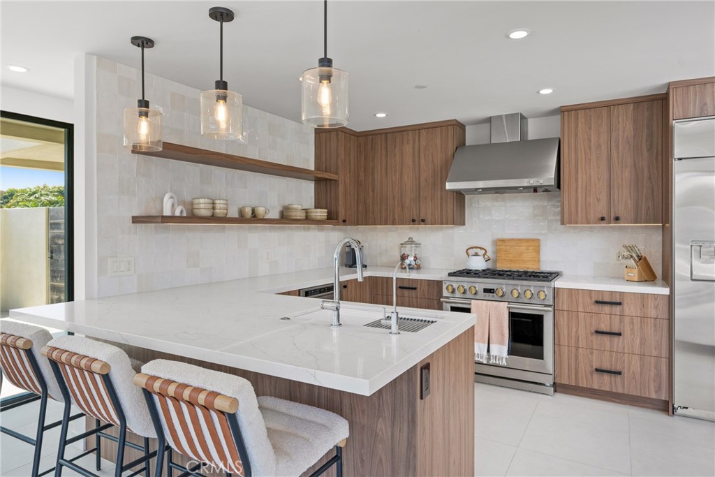 6b064265 31e7 4ff5 8360 3602553cb131