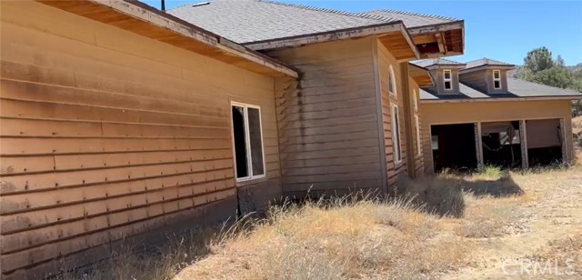 Detail Gallery Image 2 of 10 For 30660 Sheeptrail Ct, Tehachapi,  CA 93561 - 5 Beds | 3 Baths