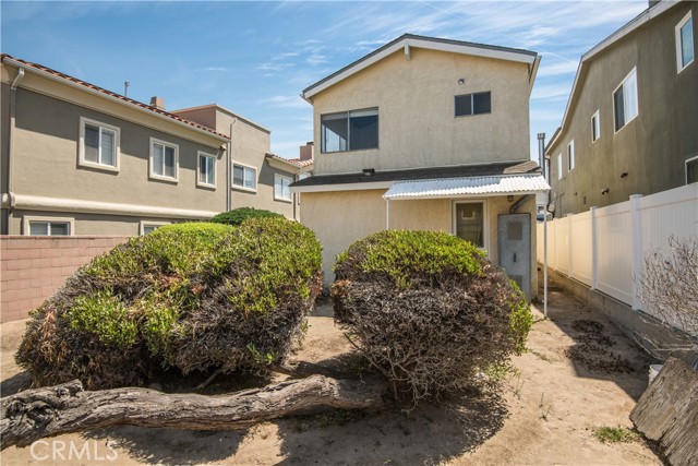 1257 10th Street, Hermosa Beach, California 90254, 3 Bedrooms Bedrooms, ,1 BathroomBathrooms,Residential,Sold,10th,PV21201232